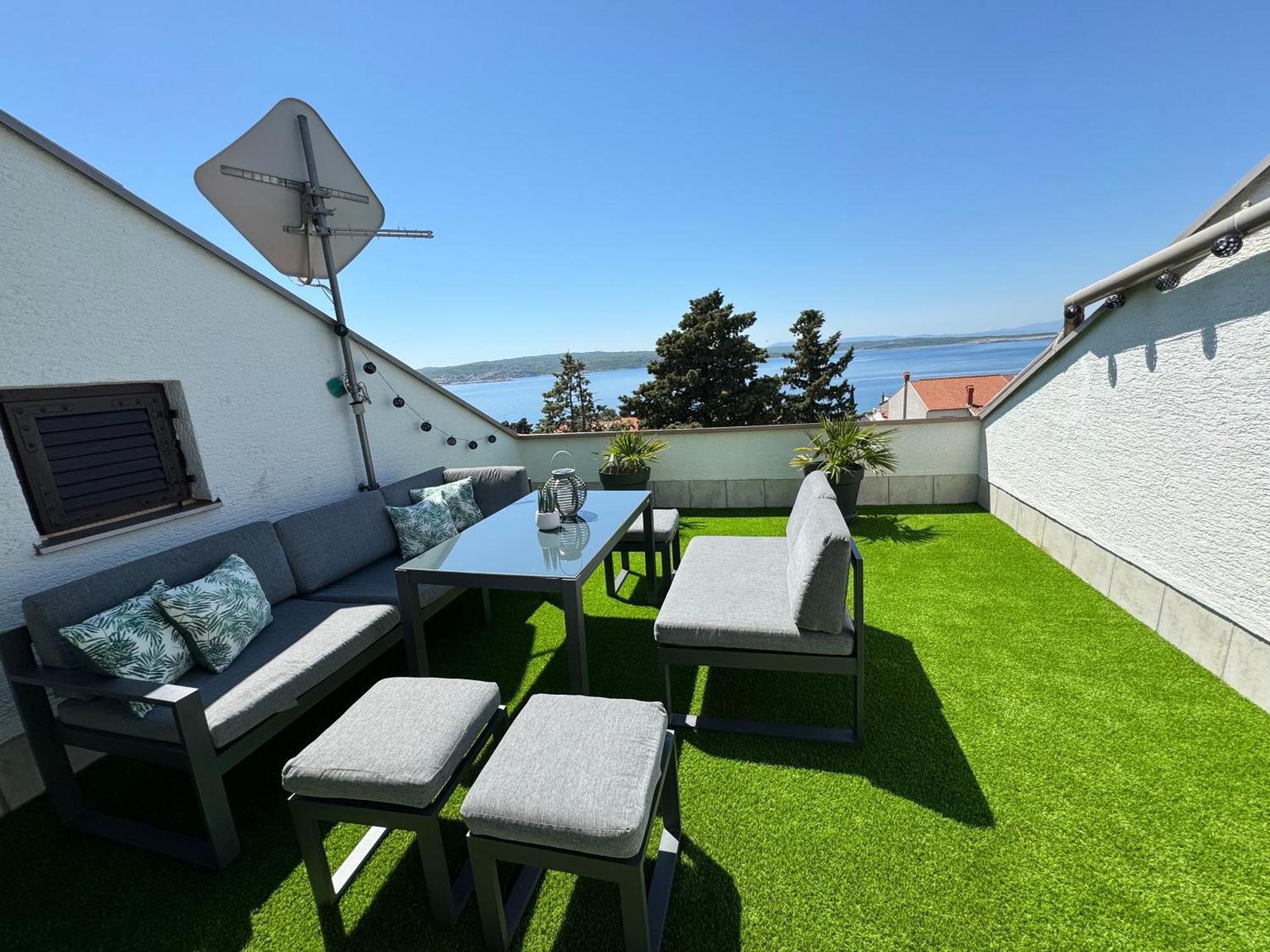 Penthouse Apartment Цриквеница Экстерьер фото