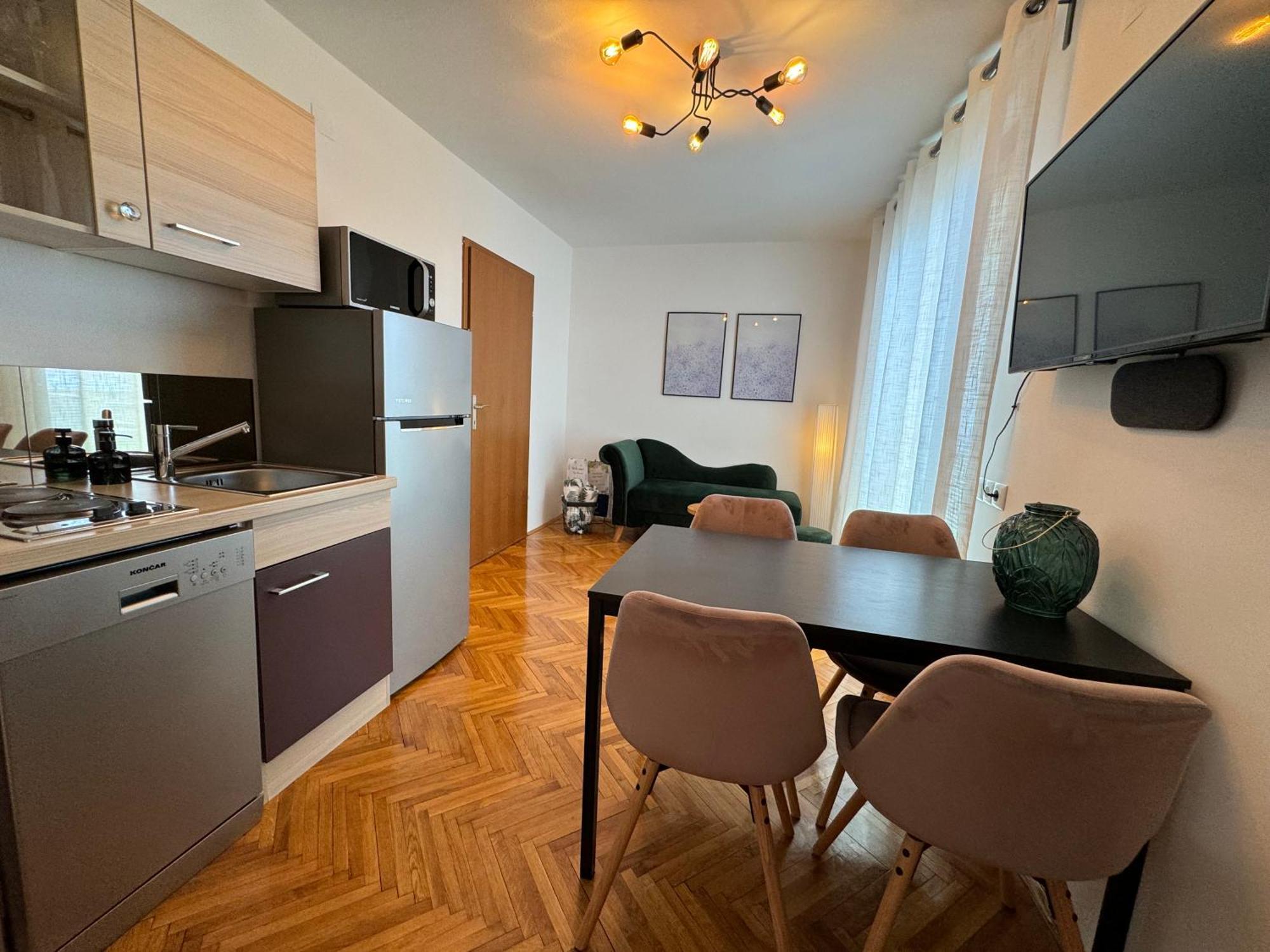 Penthouse Apartment Цриквеница Экстерьер фото