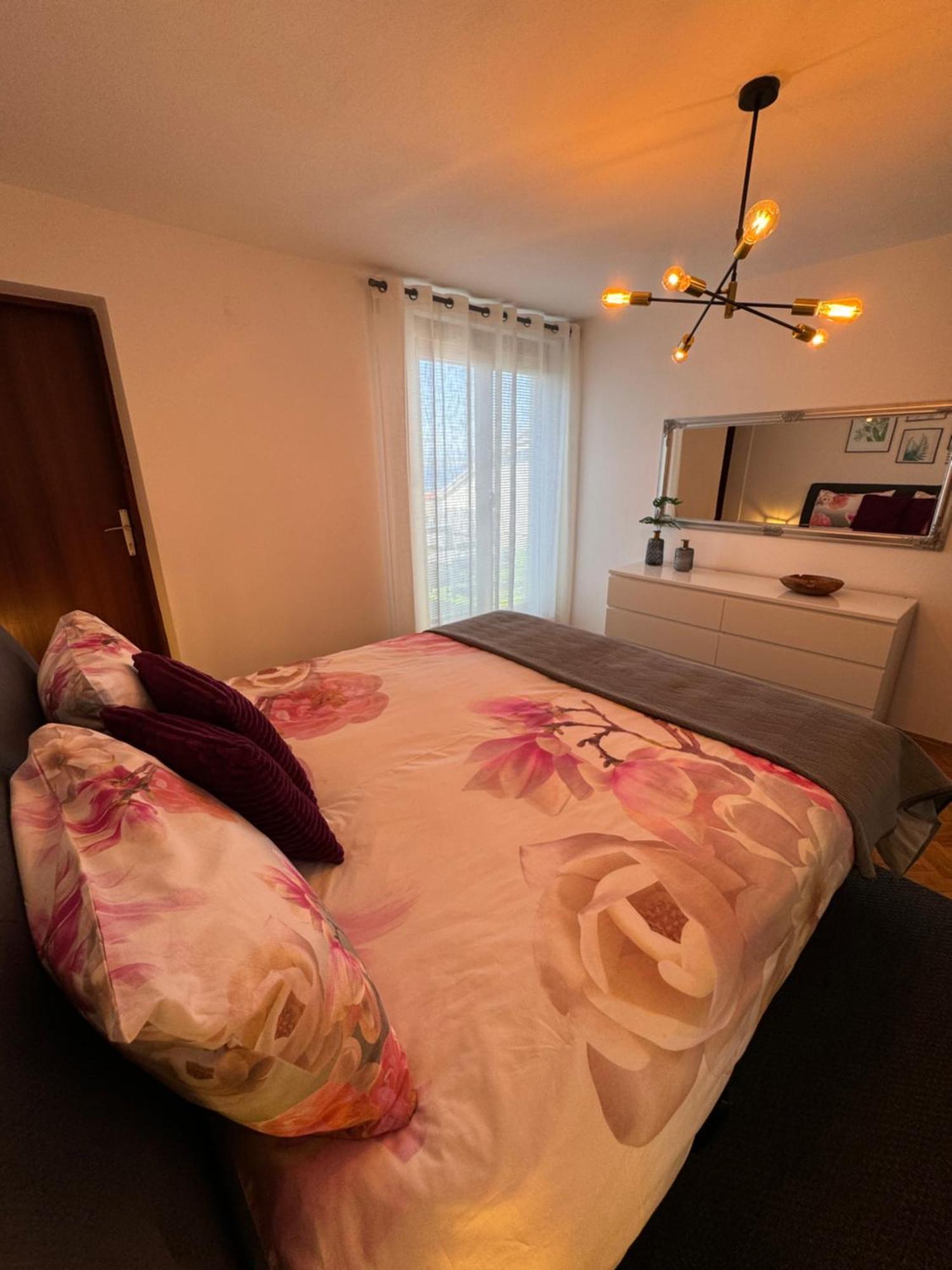 Penthouse Apartment Цриквеница Экстерьер фото